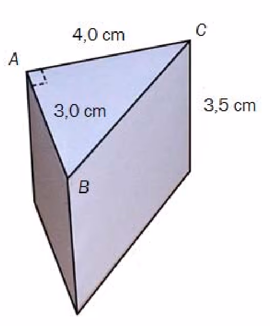 Skisse av et rett trekantet prisme med rett vinkel i A, AB = 3,0 cm, AC = 4,0 cm og høyde 3,5 cm