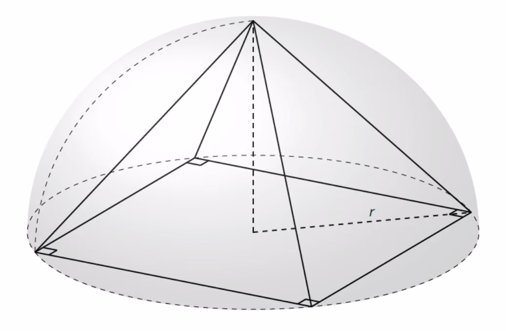 Halvkule med innskrevet pyramide